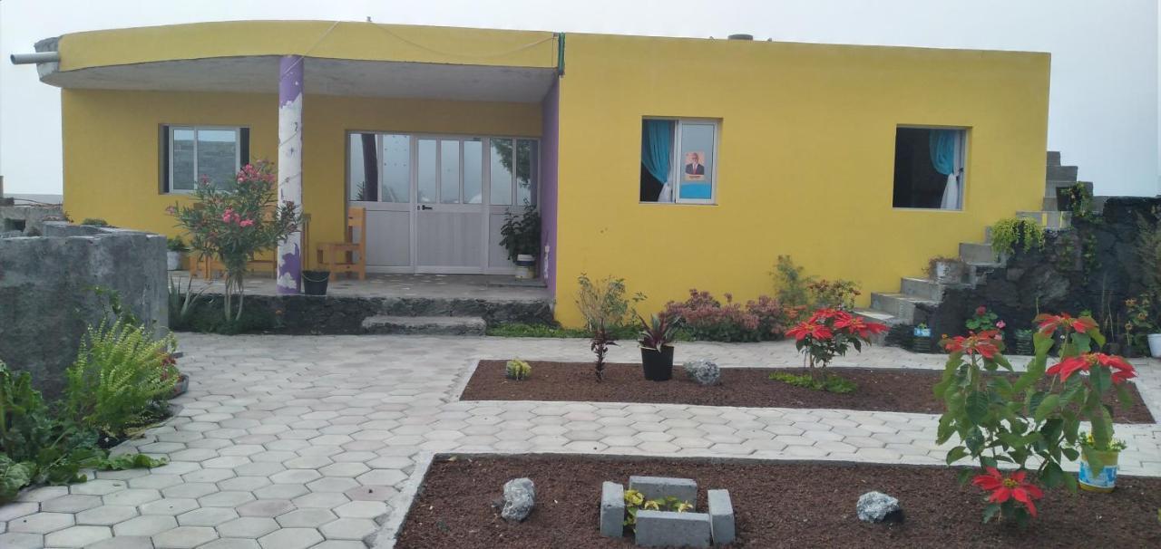 Ciza E Rose Bed and Breakfast Portela Εξωτερικό φωτογραφία