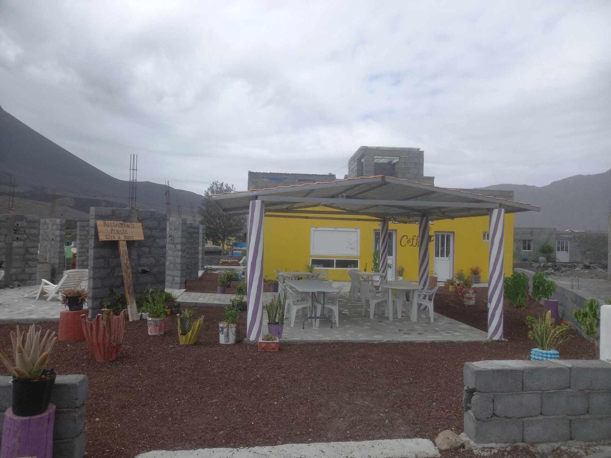 Ciza E Rose Bed and Breakfast Portela Εξωτερικό φωτογραφία